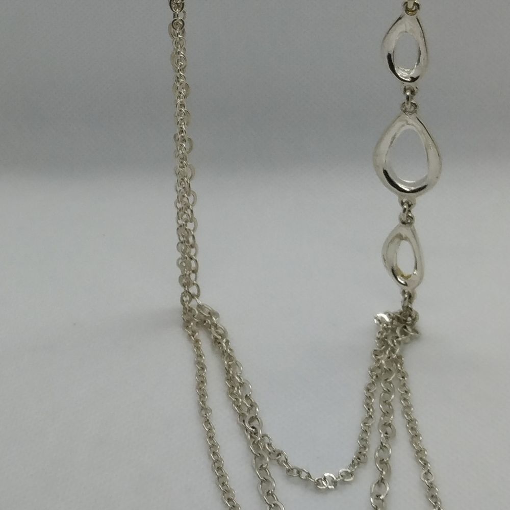 Crystal drop wiggle and sway necklace